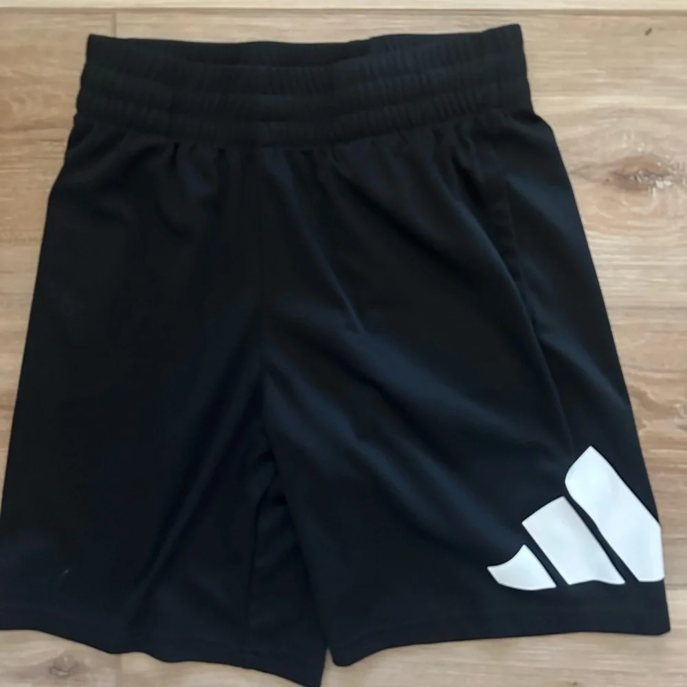 Boys Active Wear Tee/Shorts 7/8 - Picture 2 of 5